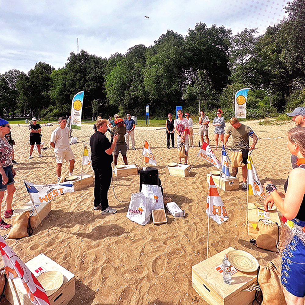 Expeditie Robinson teamuitje | The Robinson Game op het strand | Uitjesbazen