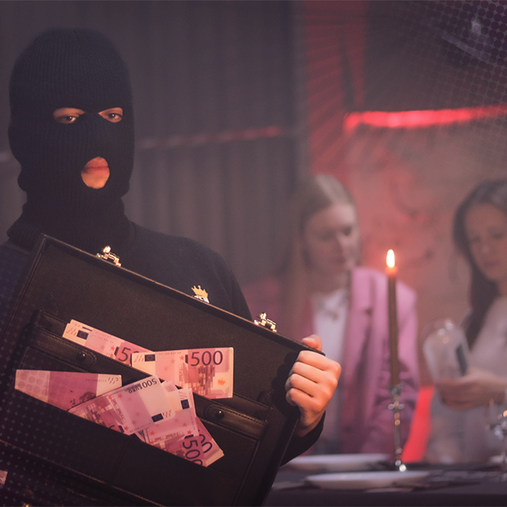 Escape room op locatie - Maffia Gijzeling | Origineel stoer bedrijfsuitje - teamuitje | Uitjesbazen