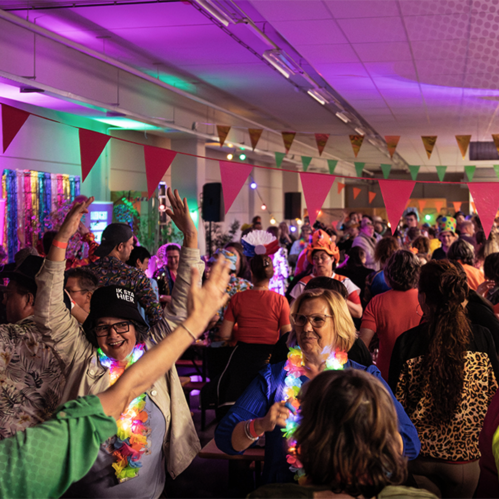 Foute Bingo | Hilarisch - creatief bedrijfsuitje | Uitjesbazen