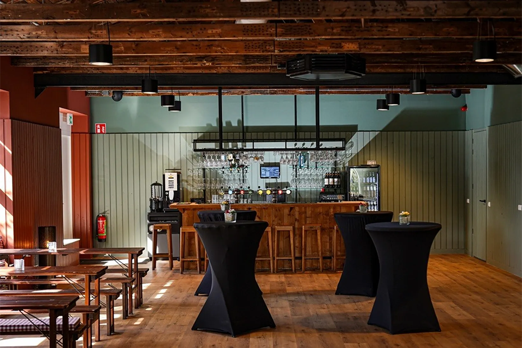 Jaap Eden | Samenwerking en partner locatie | Bedrijfsuitje - teambuilding activiteiten - teamuitje | IJsbaan Amsterdam